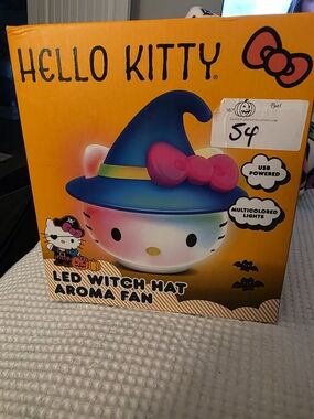 Hello Kitty LED Witch Hat Aroma Fan - Multicolor